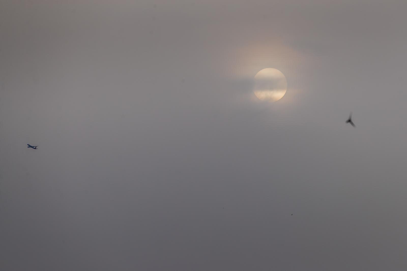 Split: Zbog velike količine saharskog pijeska u zraku smanjena je vidljivost