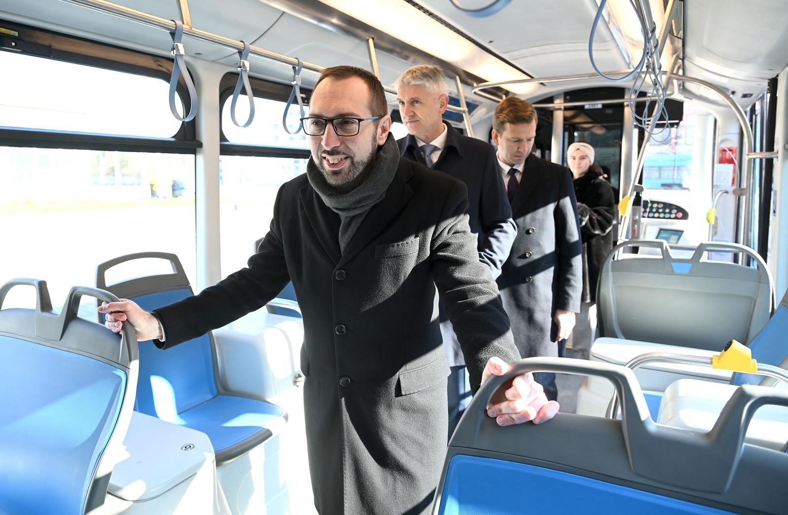 Zagreb: Predstavljanje novog tramvaja ZET-a