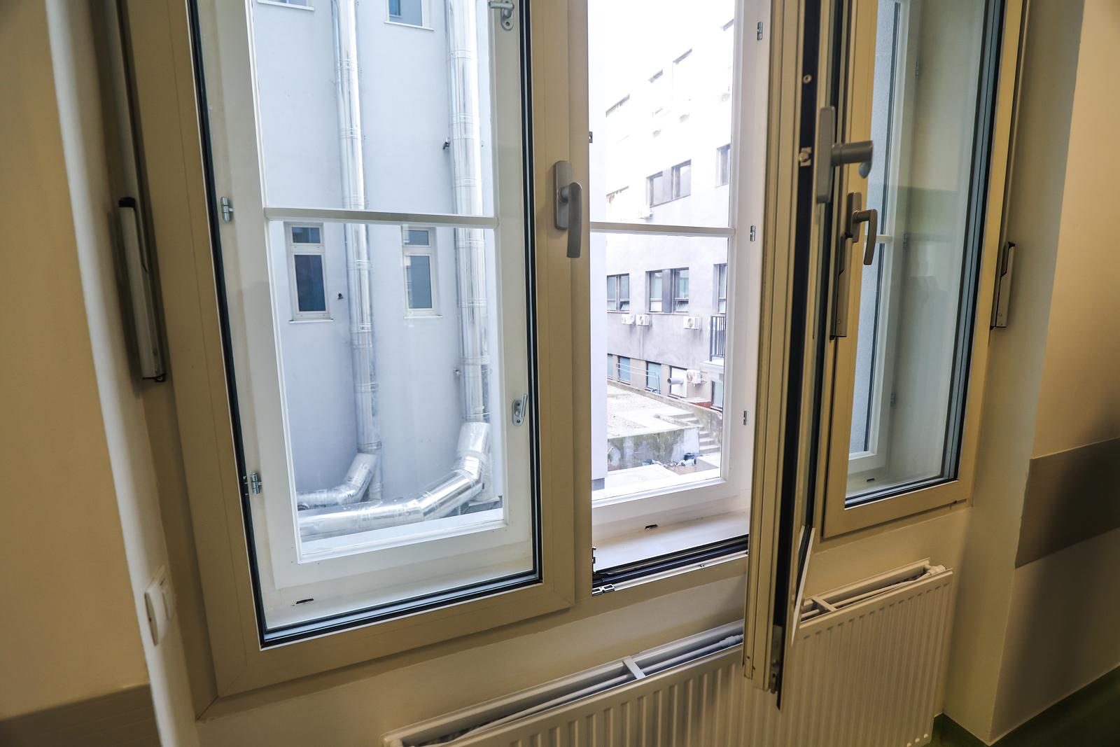 Zagreb: Obnovljeno rodilište u Petrovoj nakon što je bilo oštećeno u potresu 2020.