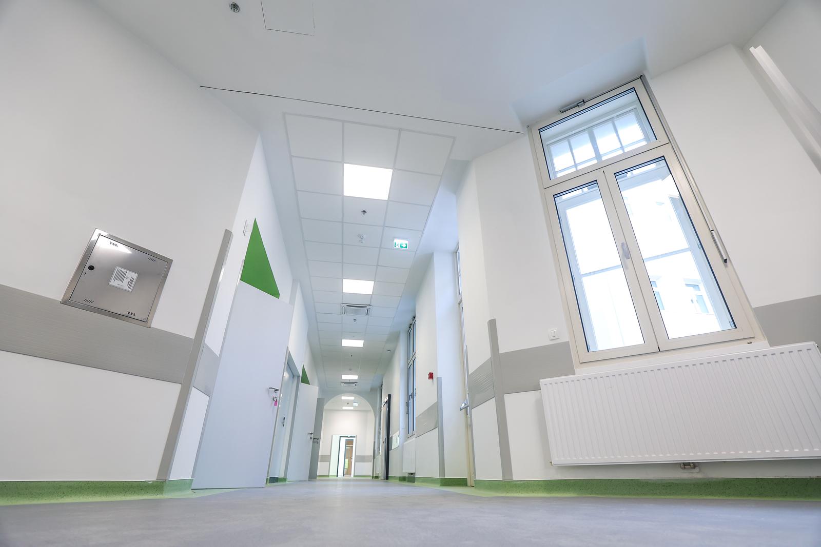 Zagreb: Obnovljeno rodilište u Petrovoj nakon što je bilo oštećeno u potresu 2020.