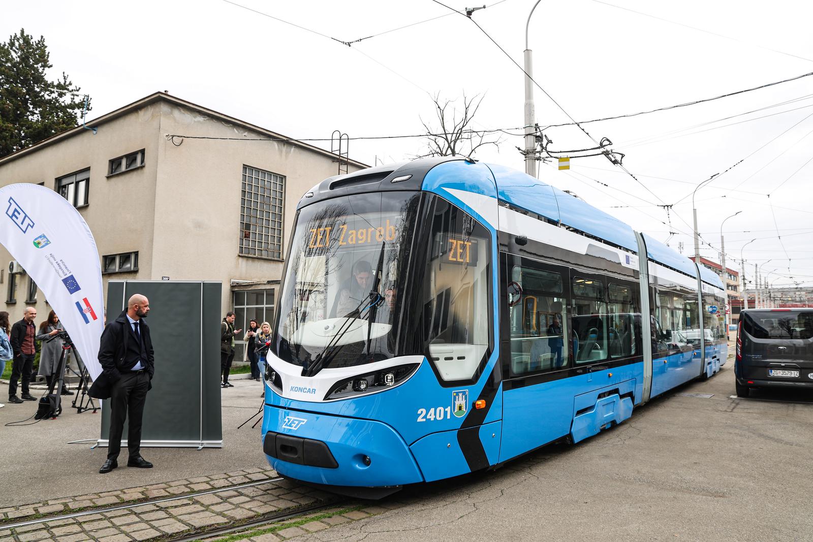 Zagreb: U promet puten prvi od  80 planiranih novih niskopodnih tramvaja ZET-a