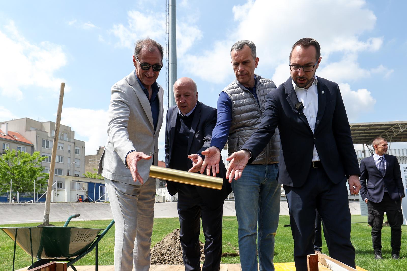Polaganjem kamena temeljca obilježen početak radova na rekonstrukciji nogometnog stadiona Zagreb