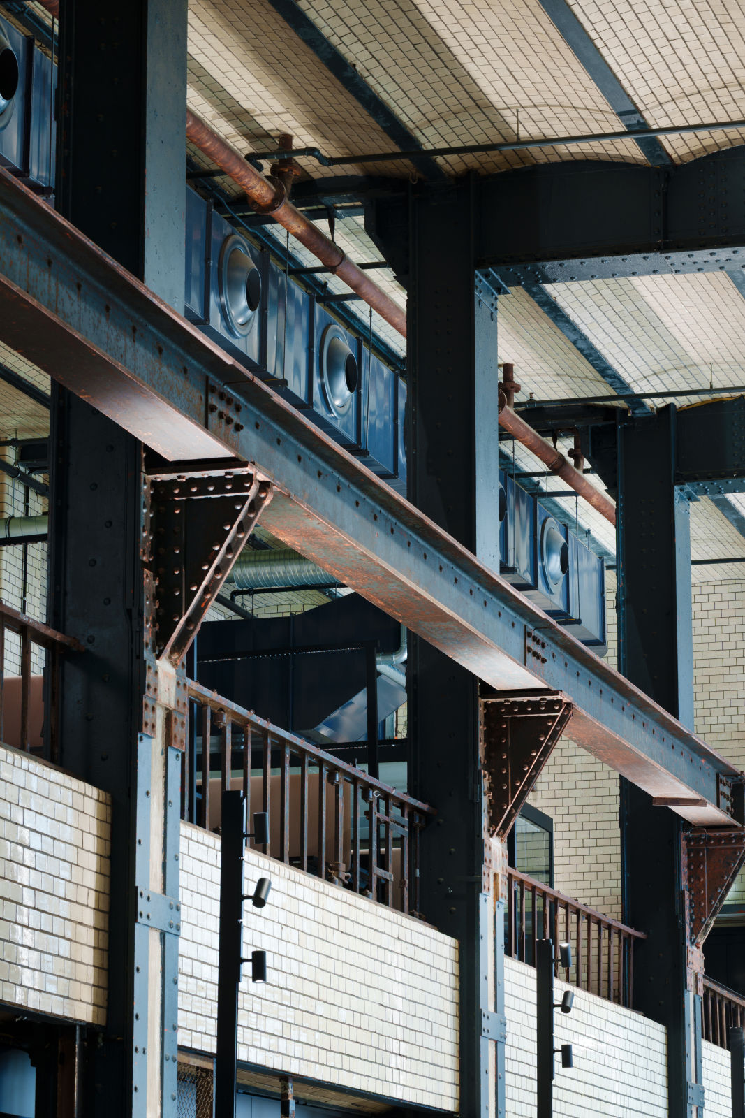 11 BUGATTI New Design Studio Berlin