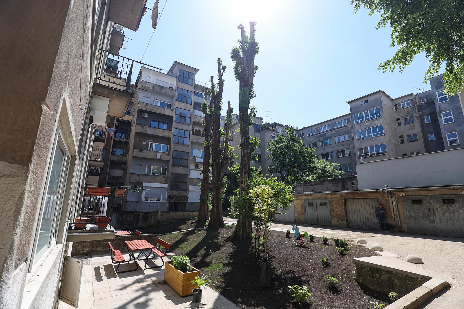 Tomislav Tomašević i zamjenici predstavili su ozelenjeno dvorište u okviru pilot projekta Zelena dvorišta