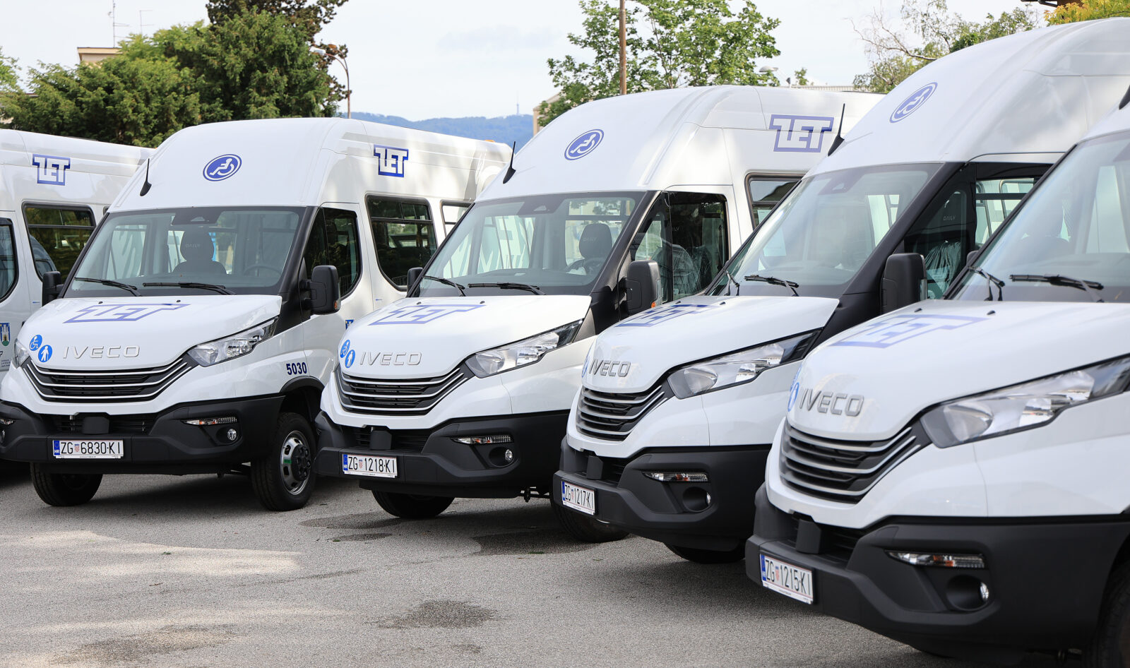 Zagreb: ZET  predstavio 10 specijaliziranih kombi vozila namijenjenih prijevozu osoba s invaliditetom