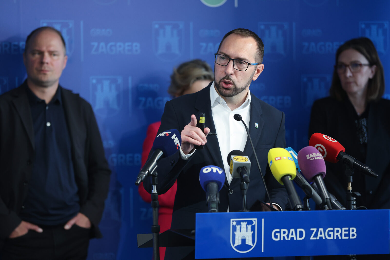 Zagreb: Tomašević sa suradnicima predstavio program za izradu rješenja za stadion Maksimir