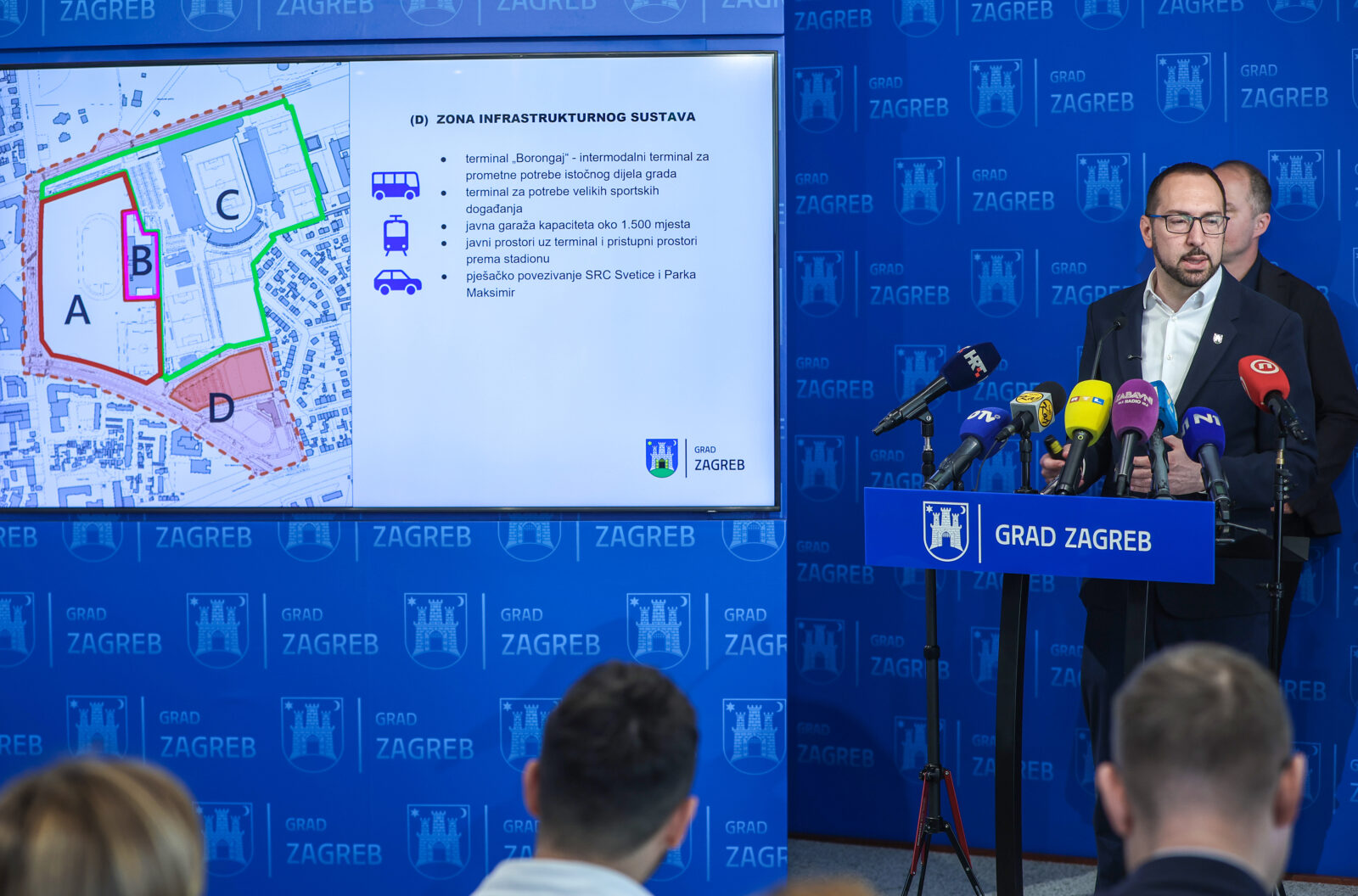 Zagreb: Tomašević sa suradnicima predstavio program za izradu rješenja za stadion Maksimir