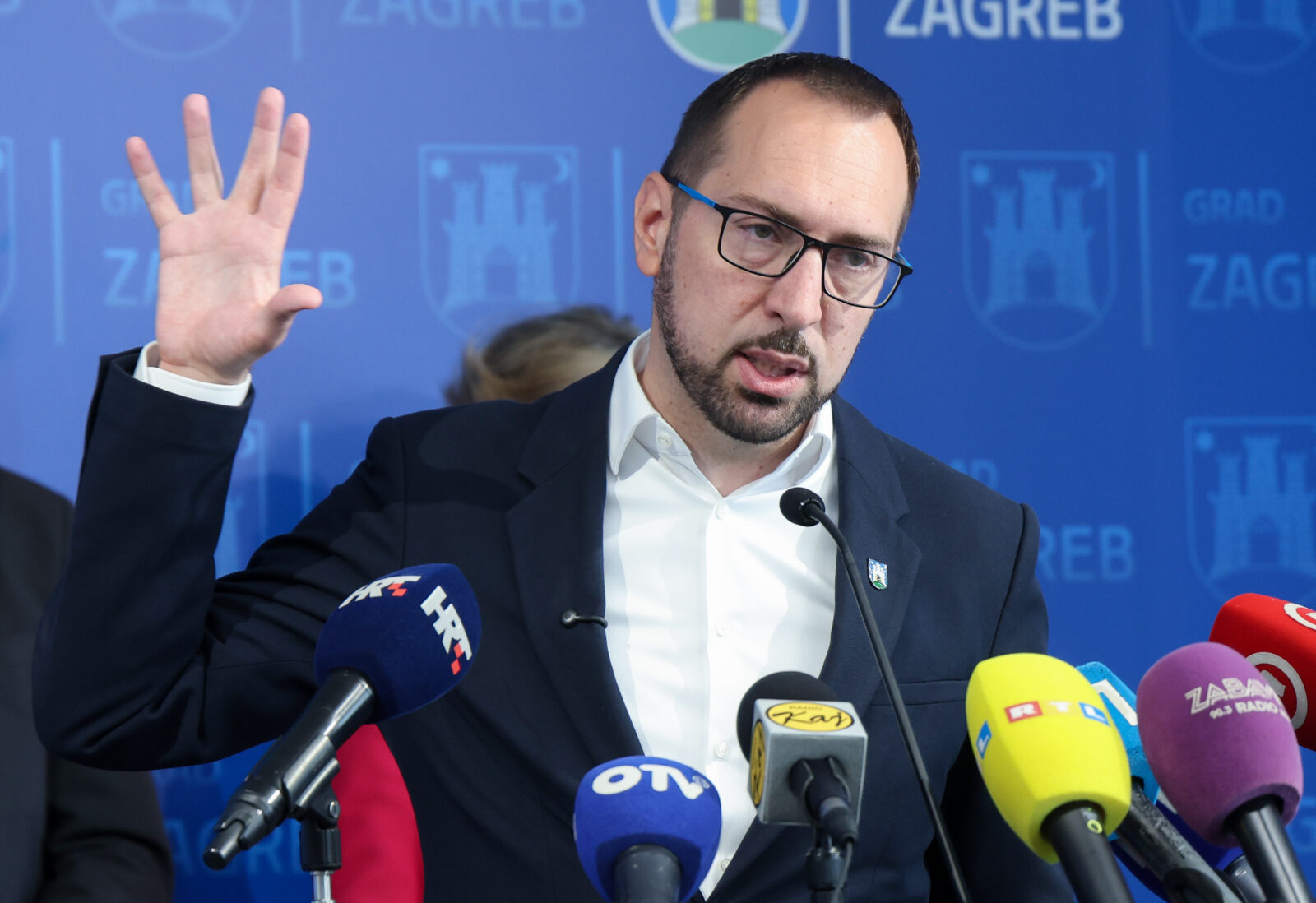 Zagreb: Tomašević sa suradnicima predstavio program za izradu rješenja za stadion Maksimir