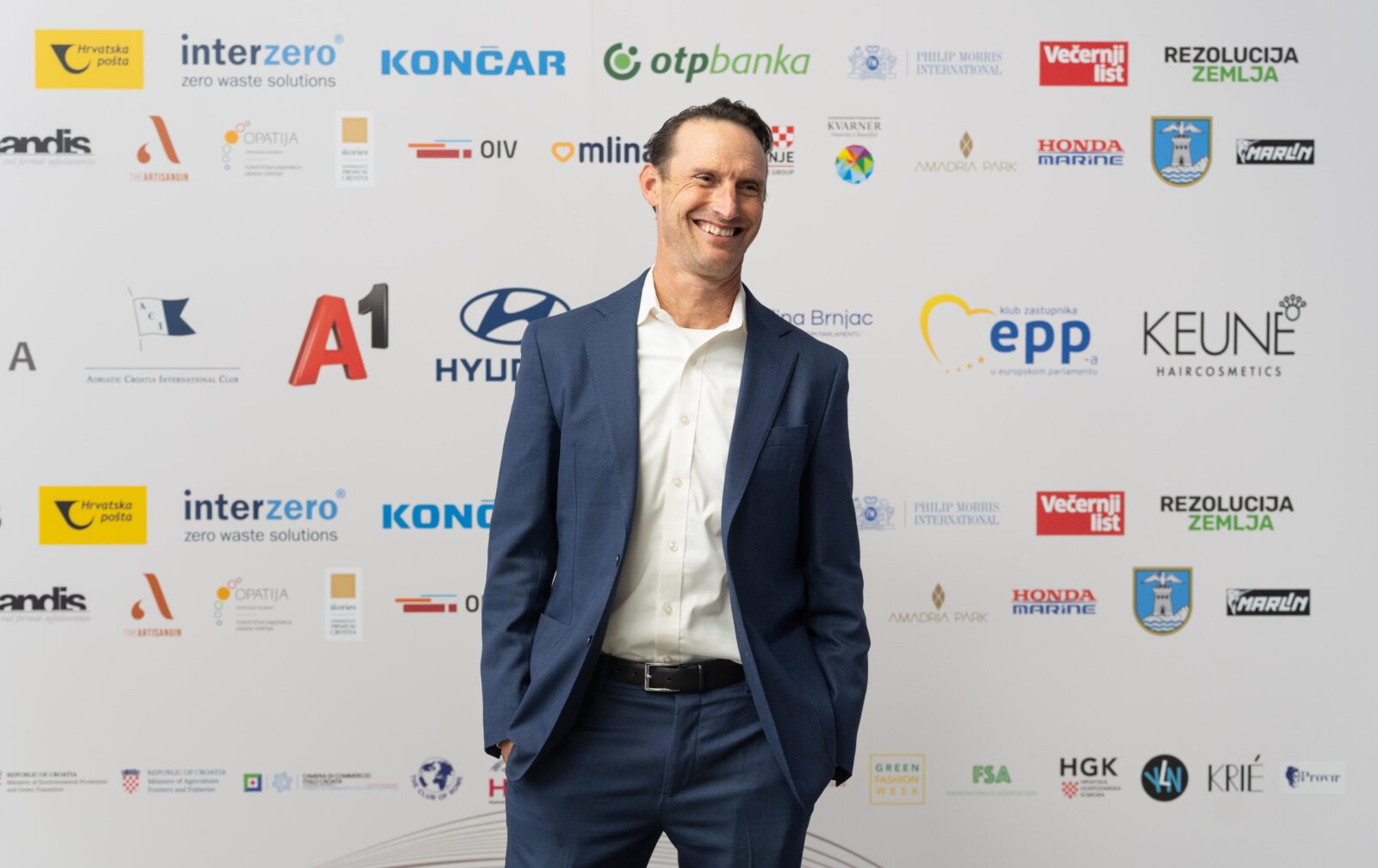 WhatsApp Image 2025-05-20 at 16.13.43