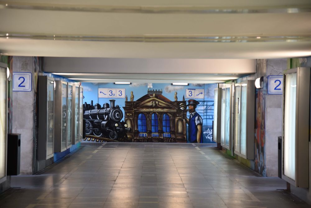 879641367-430247604-273765527