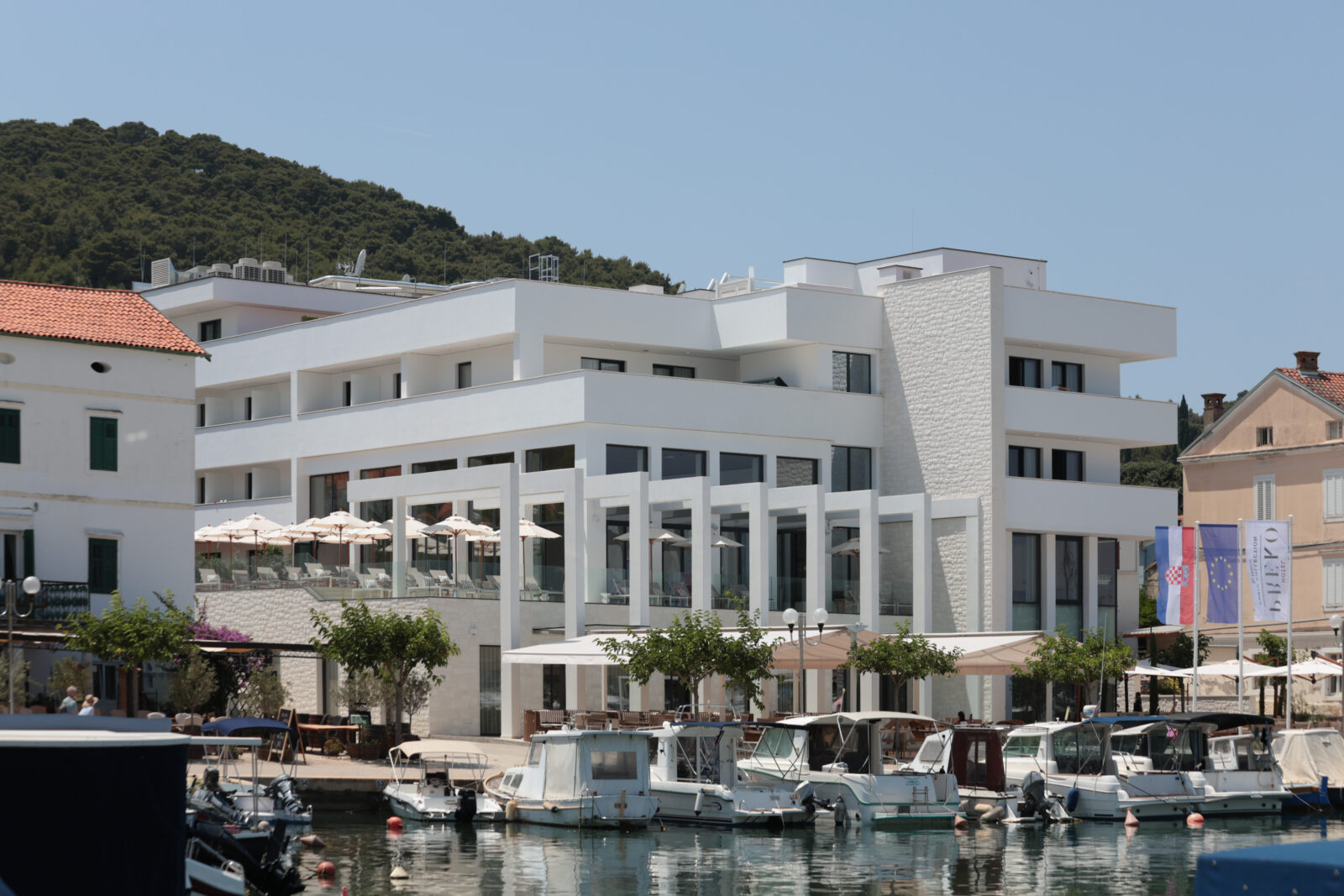 HILTON PREKO fotografije JŽ-100