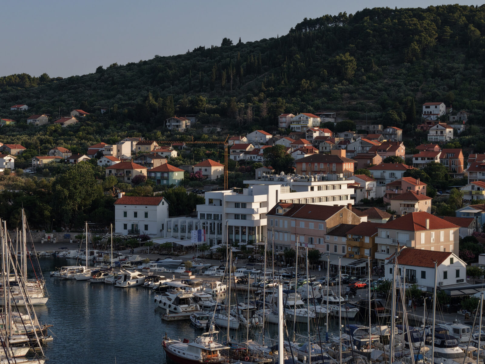 HILTON PREKO fotografije JŽ-101