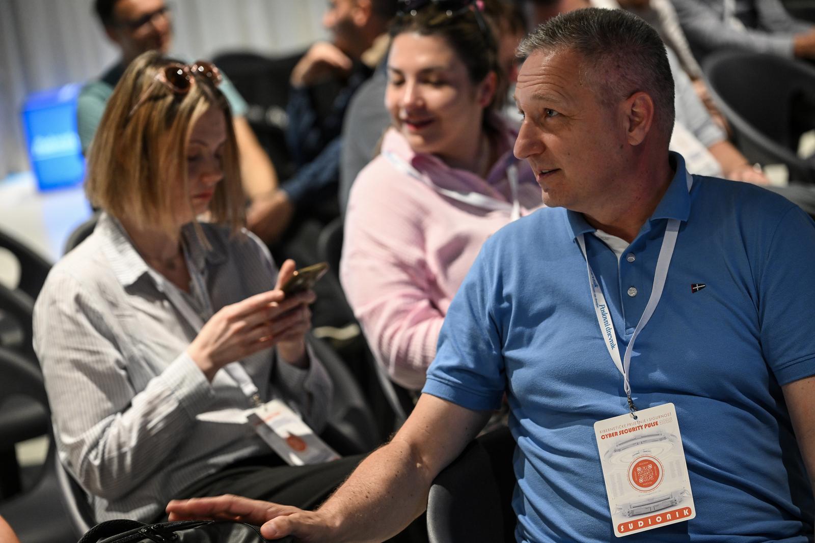 Zagreb: Konferencija 