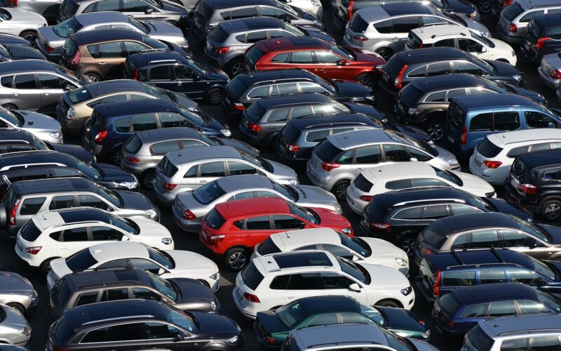 Hrvati so na CarVerticalu najpogosteje iskali Golfe in Octavie, a so prodajalci največkrat goljufali z BMW-ji