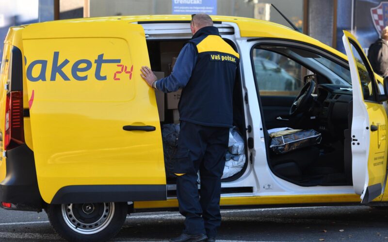 Hrvatska pošta u nabavku 200 paketomata i 203 e-trokolice za modernizaciju dostave