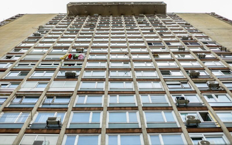 APN odobril več milijonov evrov povračil davka za prvo nepremičnino