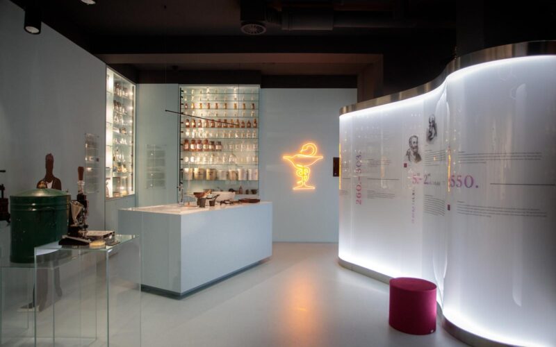 JGL povečal neto dobiček in prihodke v prvi polovici leta