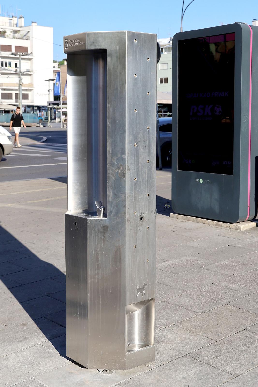 Zagreb: Na Kvaternikovom trgu postavljena javna česma