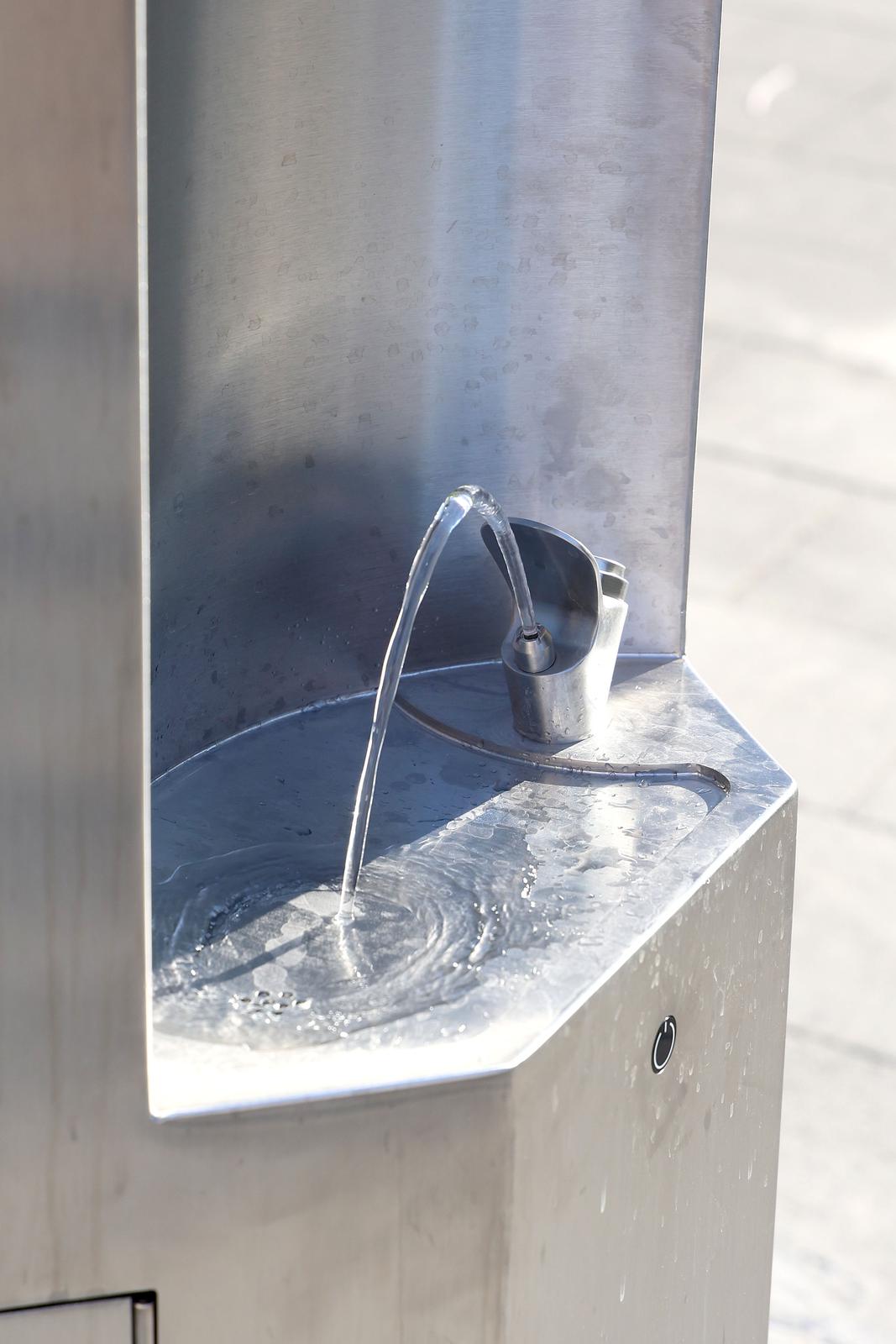 Zagreb: Na Kvaternikovom trgu postavljena javna česma