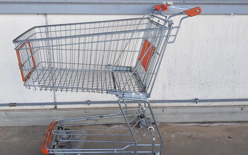 Carrefour prodal italijansko podružnico zaradi visokih izgub