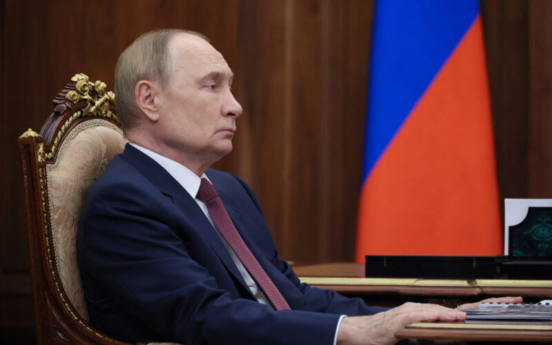 Rusija bo okrepila svoj jedrski ščit zaradi "kolosalnih groženj"