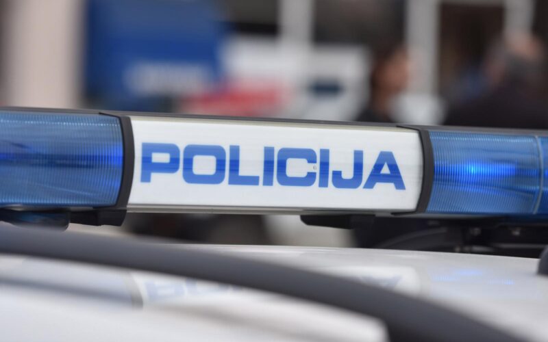 Muškarac online prodajom skupih stvari prevario ljude za 200 tisuća eura. Uhićen je