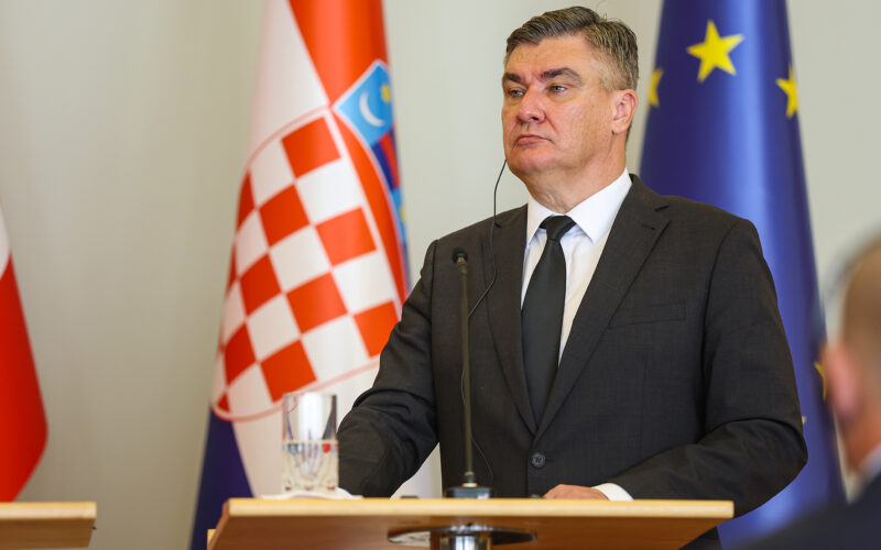 Milanović: ‘Živimo u teškim vremenima, moramo gledati sebe i svoje interese’