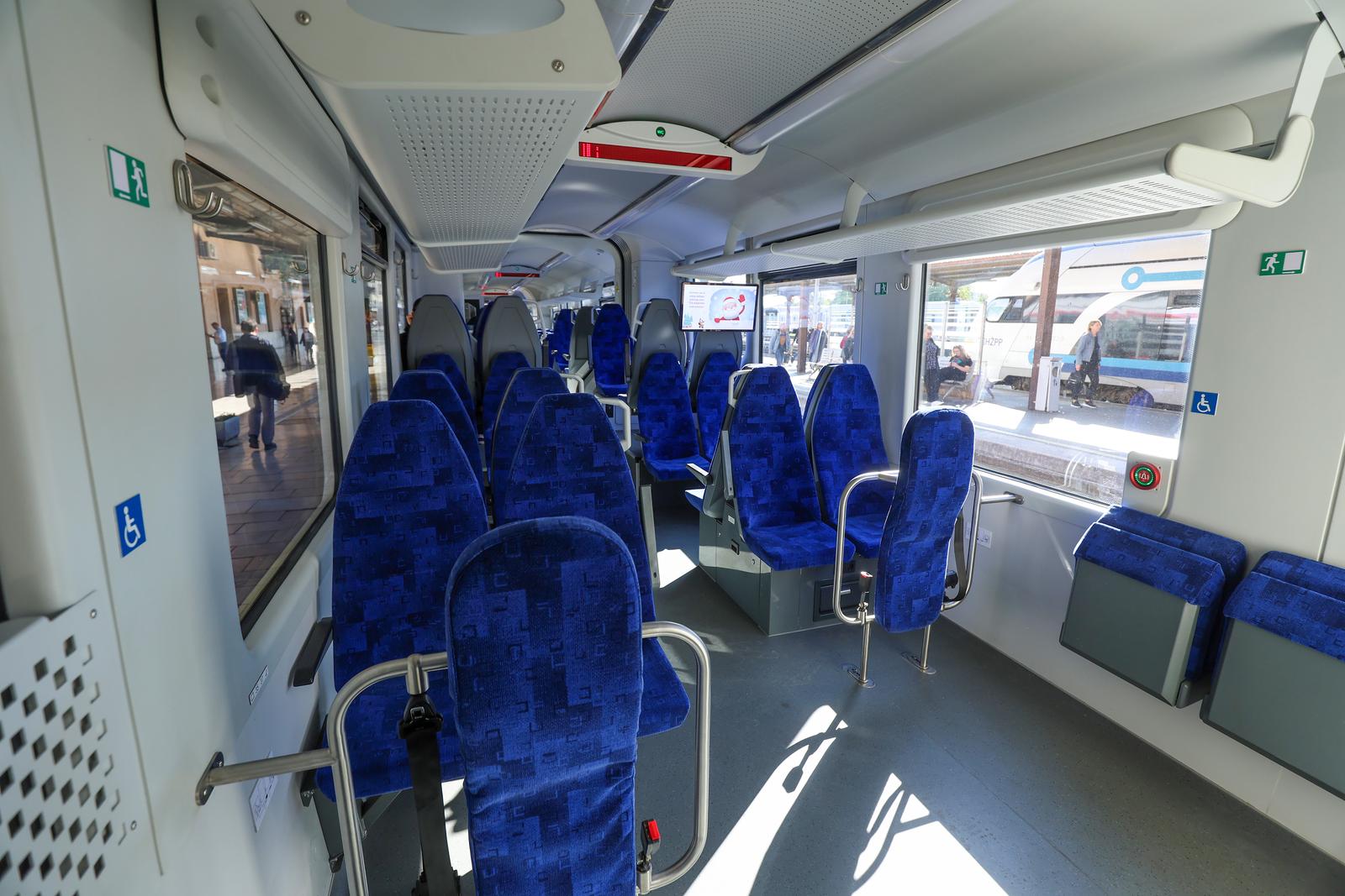 Zagreb: Oleg Butković sudjelovao je na puštanju u promet prvog baterijskog vlaka