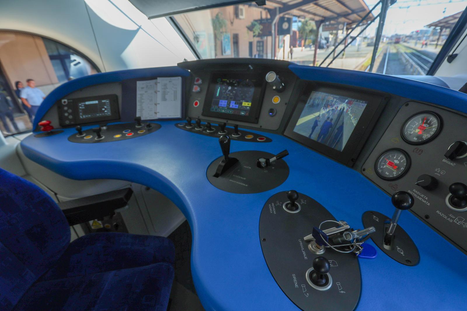 Zagreb: Oleg Butković sudjelovao je na puštanju u promet prvog baterijskog vlaka