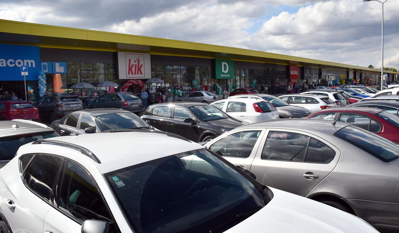 Nova Gradiška: Svečano otvoren novi maloprodajni trgovački park Stop Shop Nova Gradiška