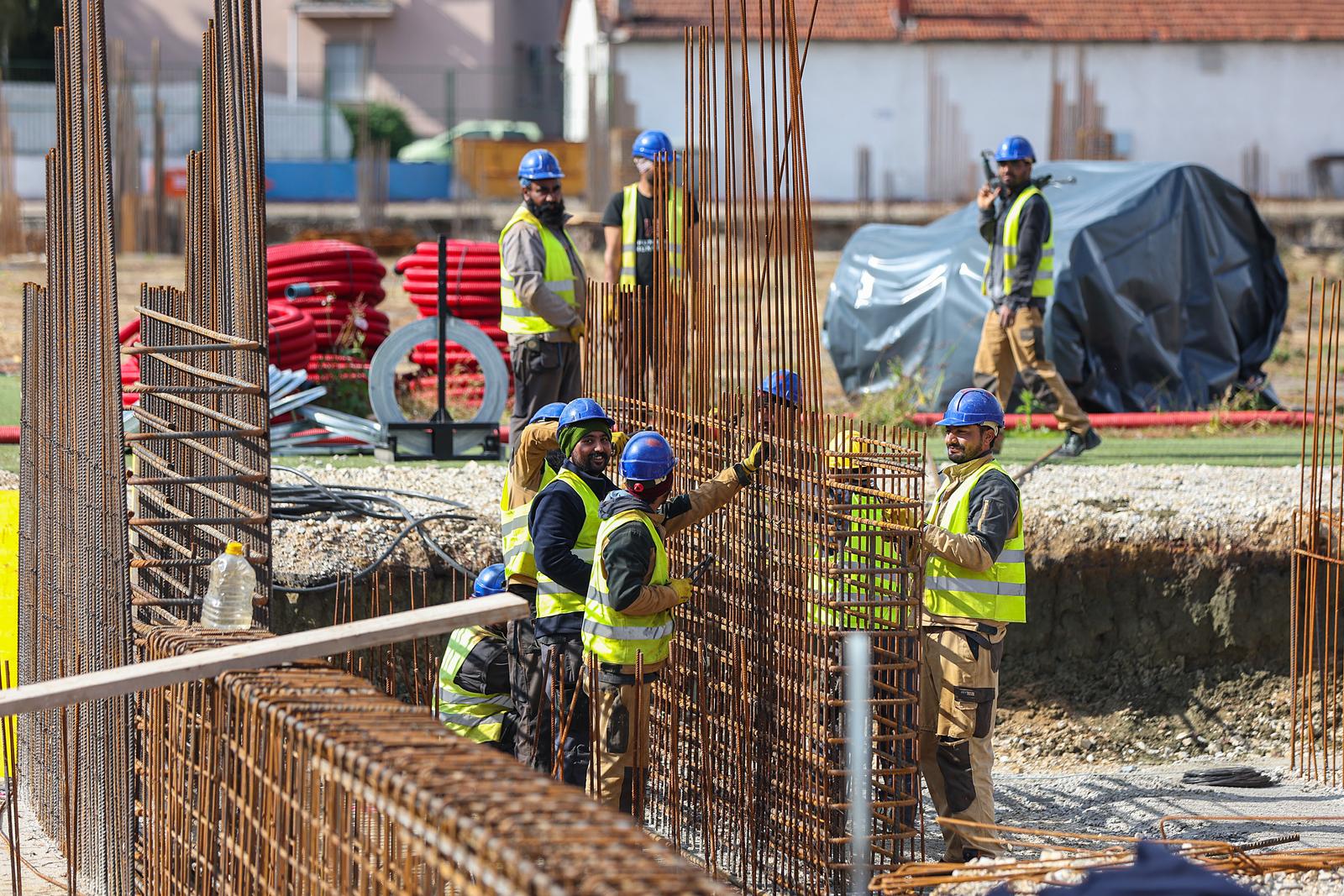 Gradona?elnik Tomaevi? u obilasku gradnje stadiona u Kranj?evi?evoj ulici