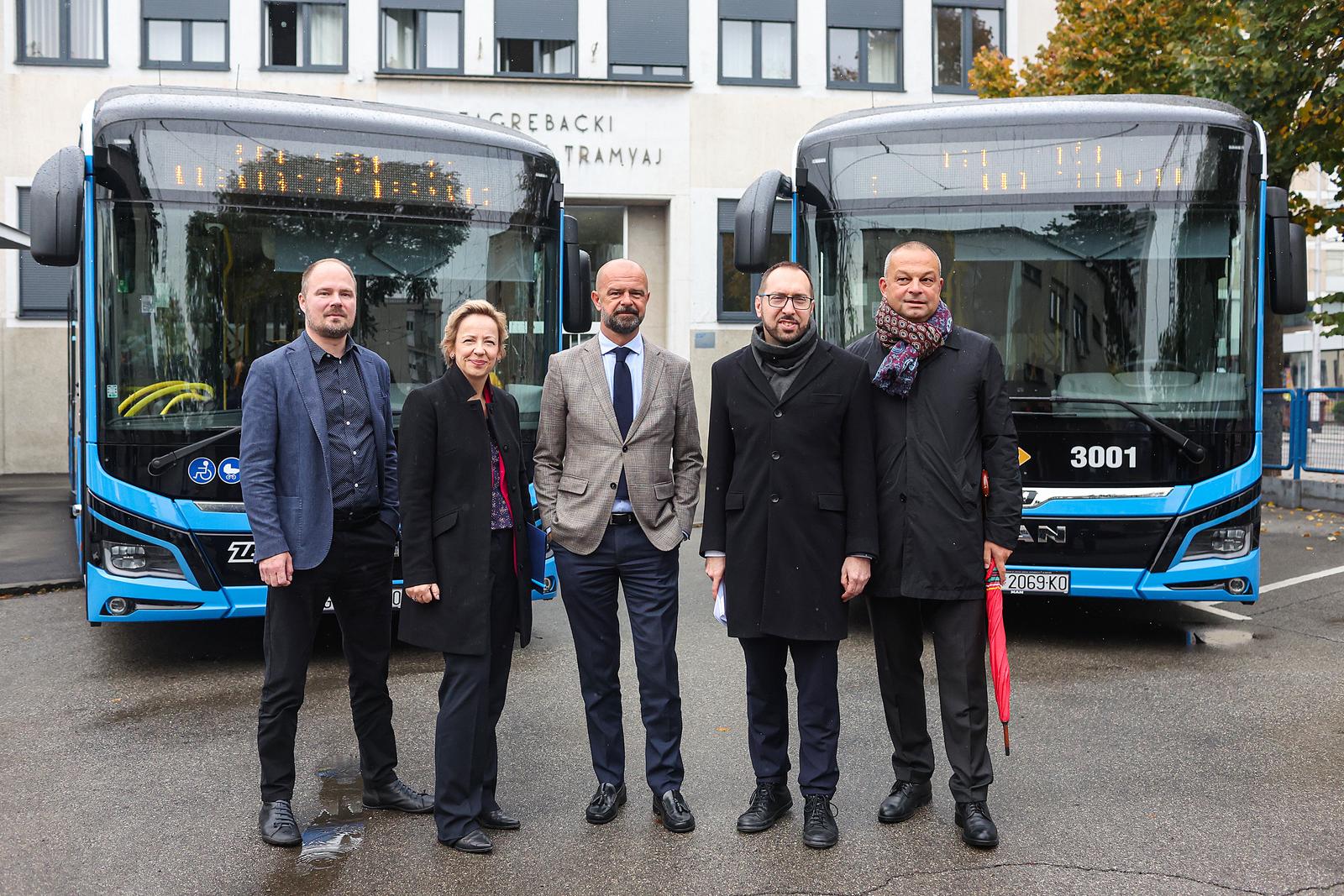 Tomaevi? i ZET predstavili nove niskopodne autobuse na elektri?ni pogon