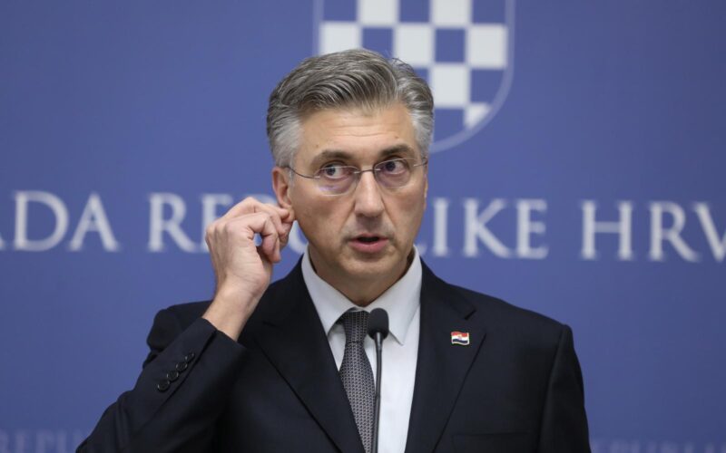 Pale teške riječi u Saboru, oporba Plenkoviću: ‘To je poniženje i uvreda, umirovljenike tretirate kao trošak’