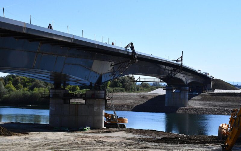 Otvara se novi most i granični prijelaz na Savi