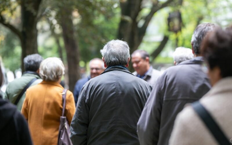 Javni poziv umirovljenicima za podjelu novčane naknade uoči božićnih blagdana