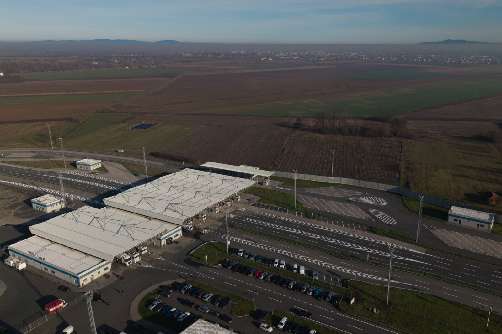 Pogled iz zraka na novi granični prijelaz Gradiška između BiH i Hrvatske