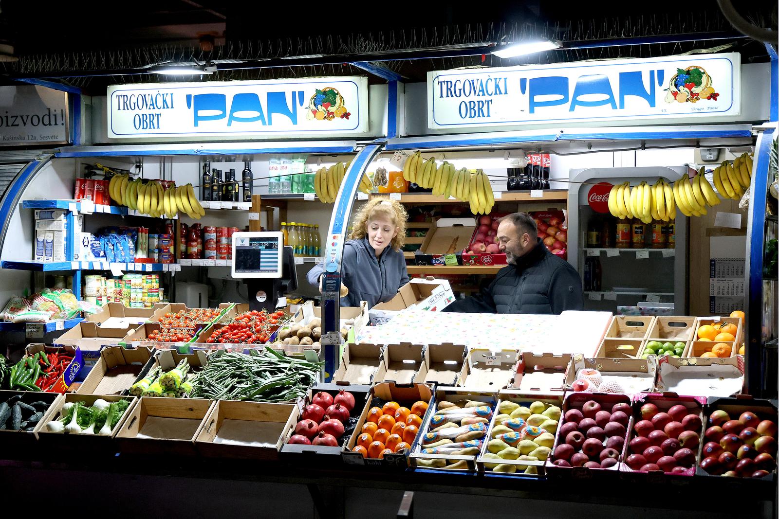Zagreb: Unutarnji dio tržnice Dolac ponovno radi