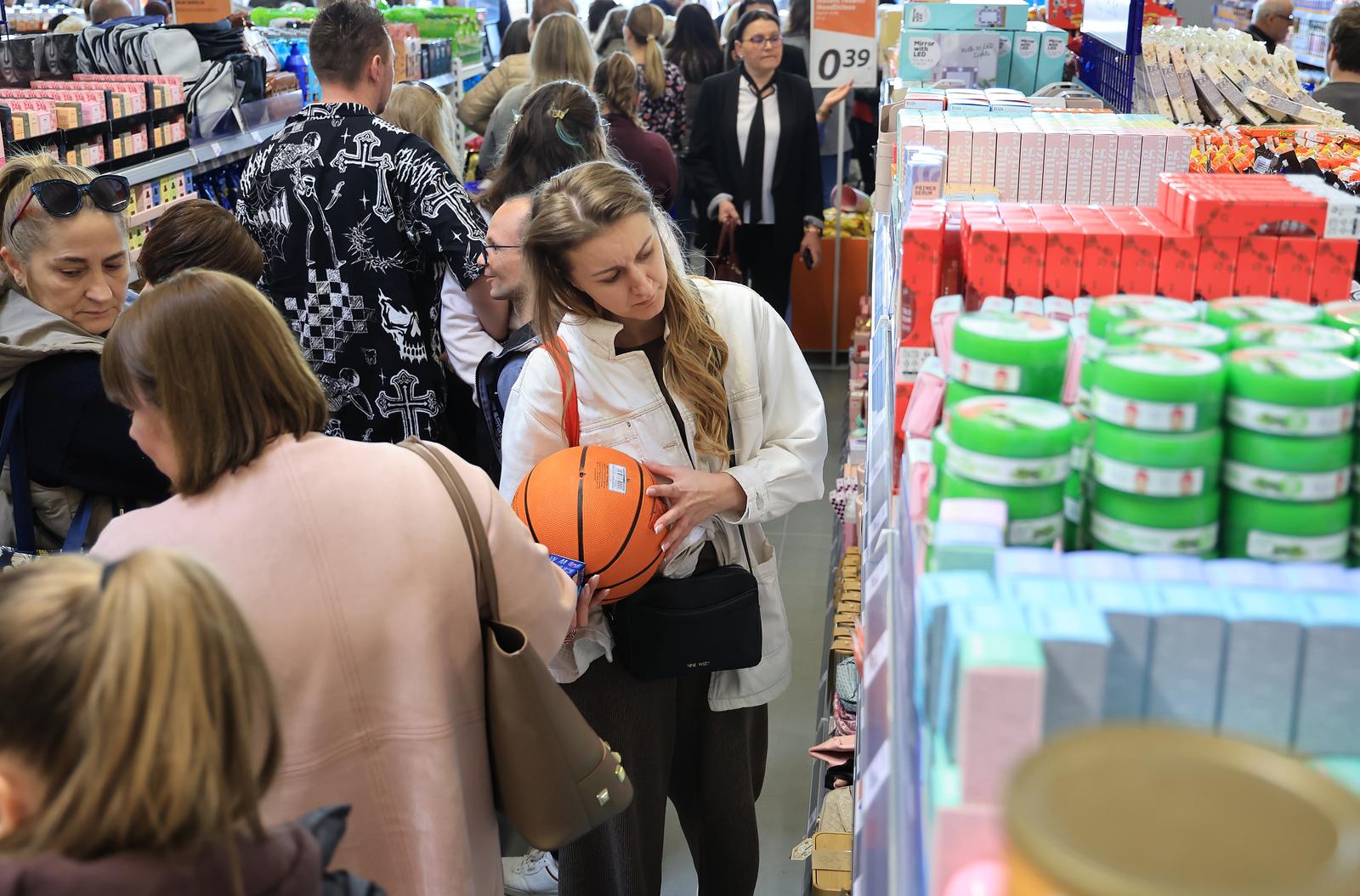 Action otvorio prvu trgovinu u Zagrebu