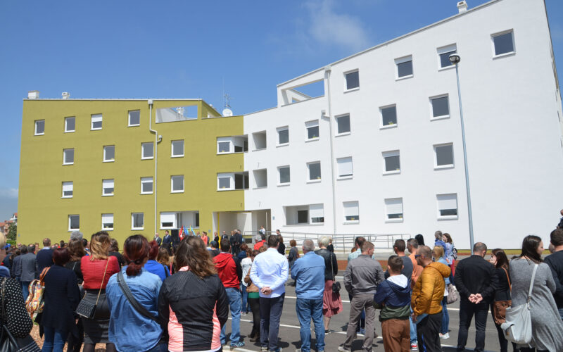 Ministar Bačić najavio početak gradnje POS stanova u Istri