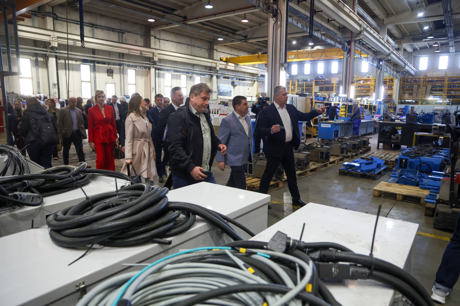 Zagreb: Oleg Butković sa suradnicima obišao je proizvodni pogon Končar-a