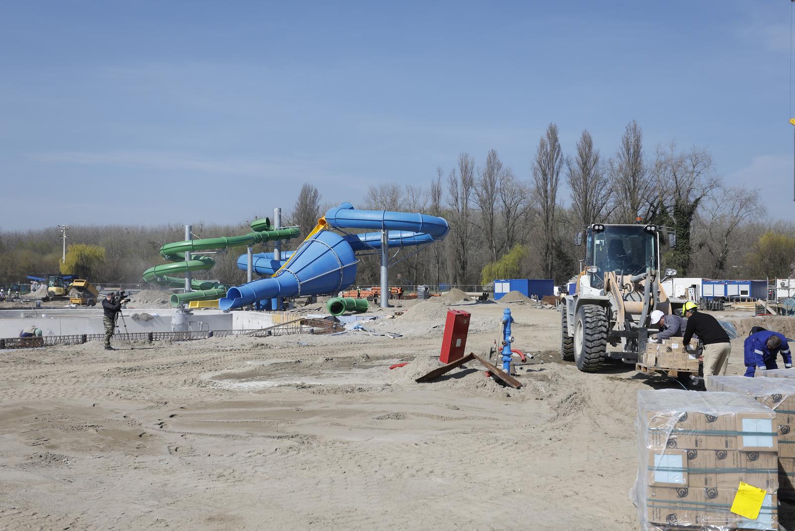 Osijek: Ivan Radić obišao radove na obnovi osječke Copacabane