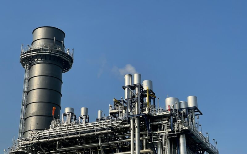 SAD u zadnji tren odgodio rok koji je MOL dobio za preuzimanje srpskog NIS-a