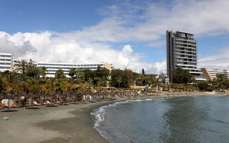 Turisti masovno otkazuju odmor na tom popularnom otoku: Hoteli su prazni