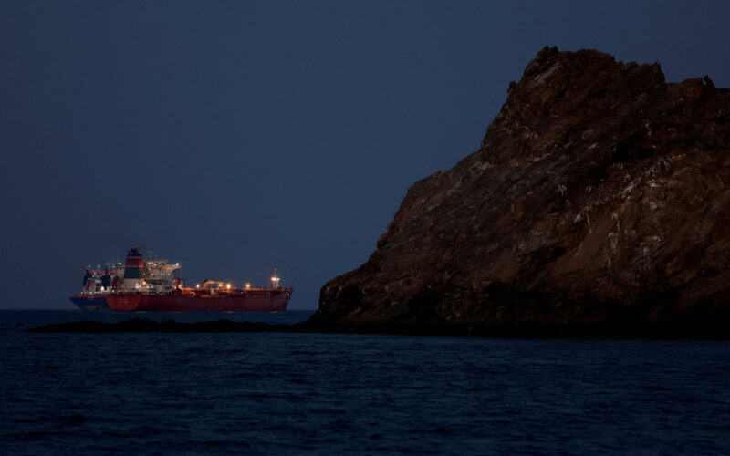 Napokon dobre vijesti: Tankeri krenuli kroz Hormuški tjesnac