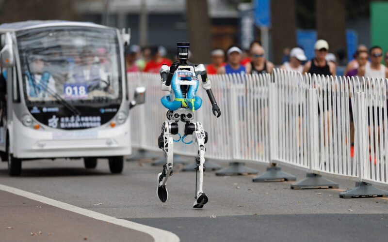Robot proglašen pobjednikom pekinškog polumaratona