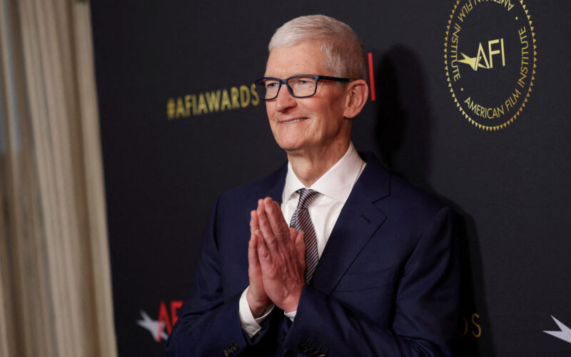 Tim Cook odlazi s čelne pozicije u Appleu. Poznato je tko će ga naslijediti
