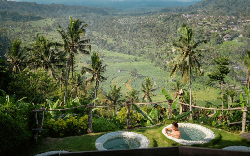 Dva lica Balija… Koliko stvarno košta život koji na Instagramu izgleda kao raj