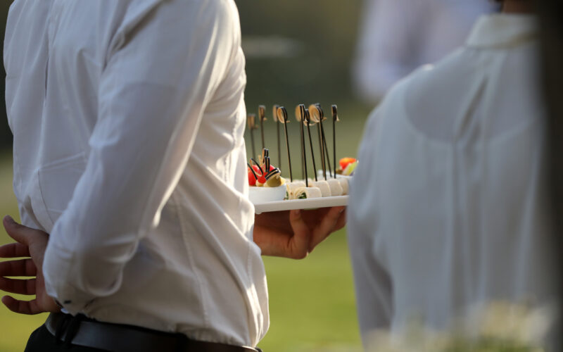 Tržište rada sve se više polarizira: Nezaposlenima privremeni posao u sezoni ili utočište u javnom sektoru