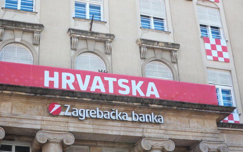 Novo ime, ista predanost. ZB Invest postaje UniCredit Invest