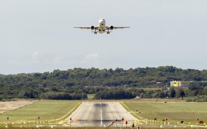 Zaustavljeno sufinanciranje linija – Osijek ostao bez ključnih letova